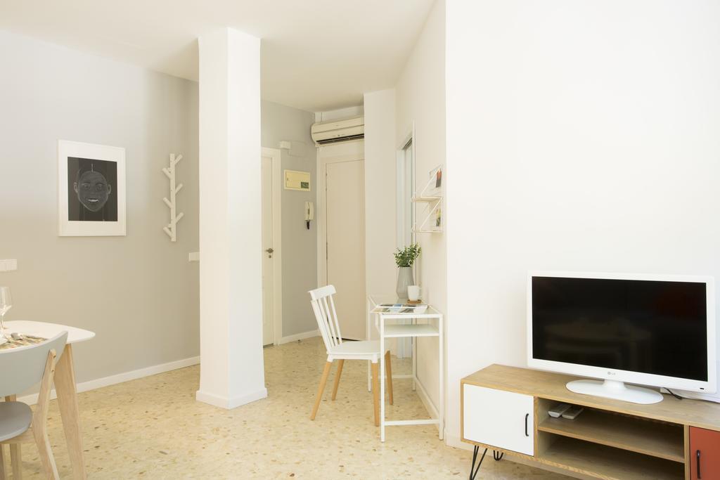 Singularstays Plaza Del Carmen Валенсия Экстерьер фото