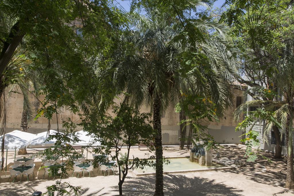 Singularstays Plaza Del Carmen Валенсия Экстерьер фото