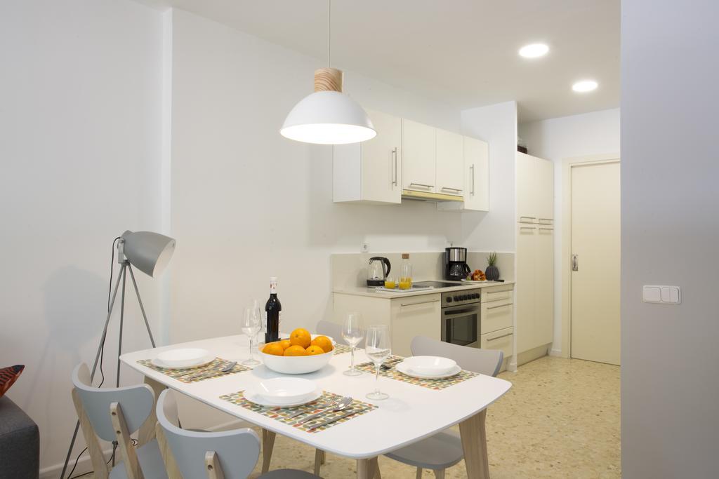Singularstays Plaza Del Carmen Валенсия Экстерьер фото