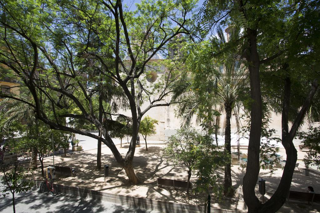 Singularstays Plaza Del Carmen Валенсия Экстерьер фото